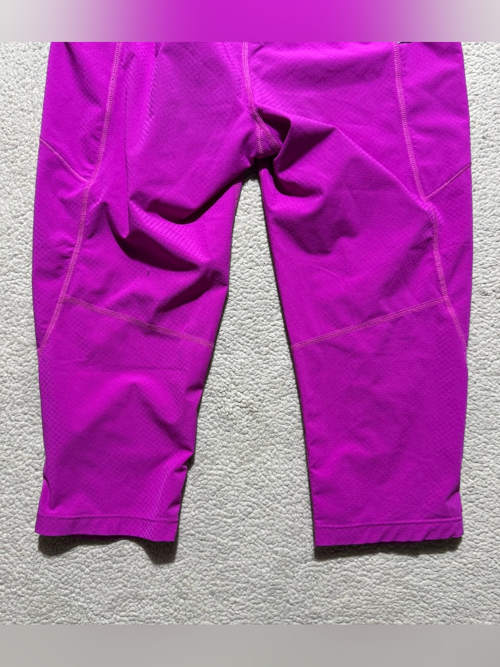 Athleta Leggings Womens Small Magenta Cropped Mid Rise Stretch Athleisure Gym - Picture 9 of 12